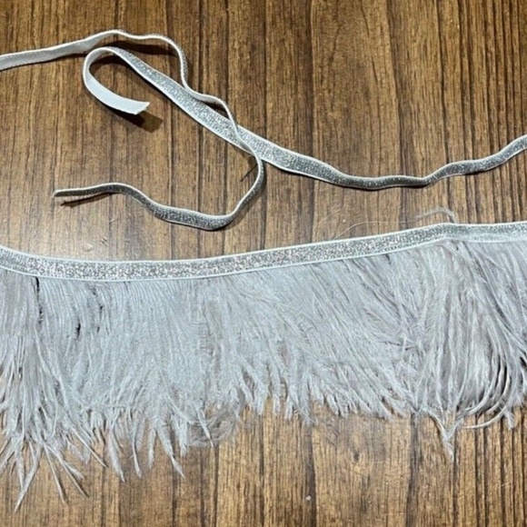 NWT Oh Baby! Tutu Baby Girl 6-9M Gray Feather Metallic Elastic Waist Band Adjust - Picture 7 of 10
